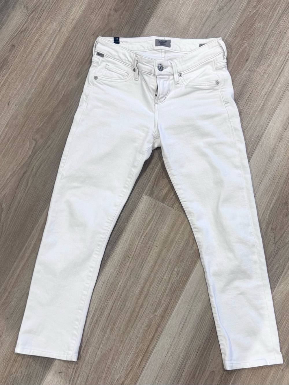 Citizens Of Humanity White Skinny Jeans - Sleek Slim Fit